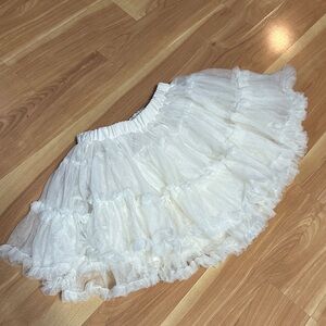 Elegant light cream Ruffled Skirt